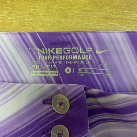 Nike Women's Purple  Golf Skort - Picture 9 of 12